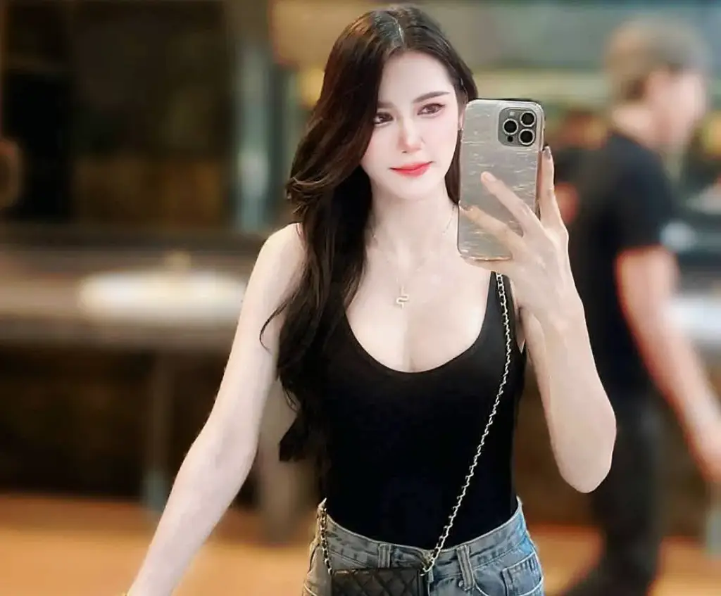 파타야 가라오케 에이스 아가씨